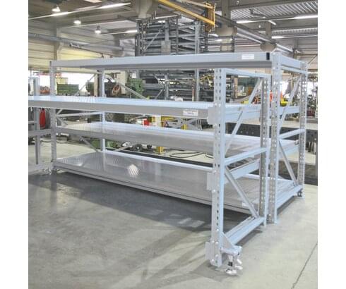 Almacén de troqueles y moldes con guías laterales plegables